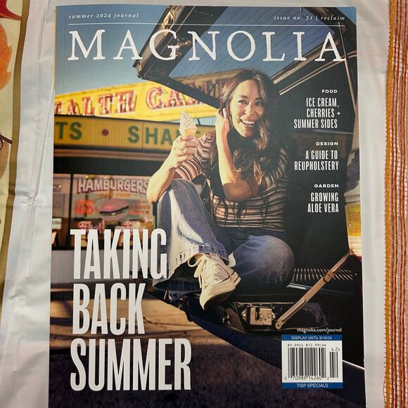 NEW Magnolia Summer 2024 Issue 31 Joanna Gaines - Picture 1 of 8